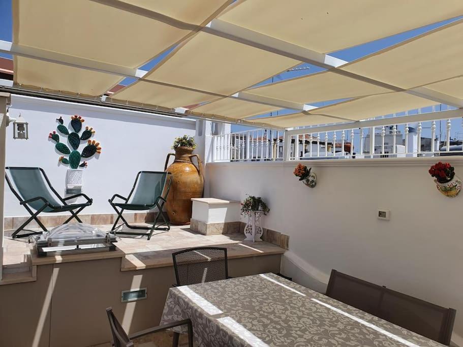 Le Alcove Del Leopardi Villa Ostuni Bagian luar foto